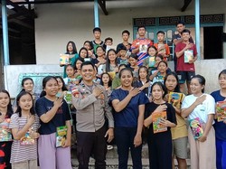 Kisah Aipda Belmi Berjuang untuk Literasi Warga hingga ke Pelosok Kalbar