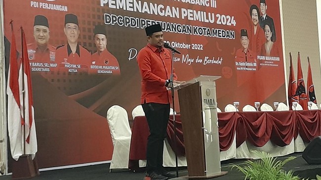Bobby Nasution mengaku dipanggil oleh Sekjen PDIP Hasto Kristiyanto ke DPP PDIP di Jakarta, namun ia tidak tahu mengenai bahasan apa yang akan dia perbincangkan