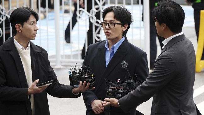 G-Dragon kembali menegaskan tak pernah konsumsi narkoba. Oleh sebab itu, ia yakin hasil tes di kantor polisi tak bakal positif.