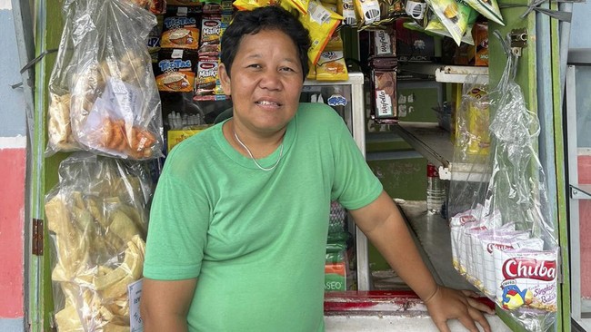 Indriati, salah seorang ketua kelompok PNM Mekaar, berhasil membantu lebih dari 10 kerabatnya dalam berbisnis dan membantu ke akses permodalan.