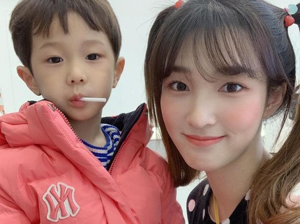 7 Potret Anak Artis Korea yang Mencuri Perhatian, Cantik & Ganteng Mirip Orang Tuanya