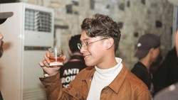 Lirik Lagu I Just Couldn't Save You Tonight - Ardhito Pramono