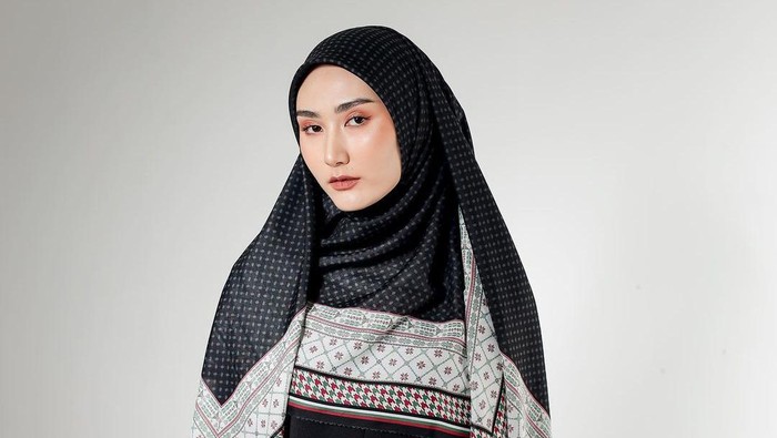 Keren! 9 Brand Hijab Indonesia Rilis Koleksi Scarf Palestina, Dukungan untuk Warga Gaza dari Setiap Pembelian