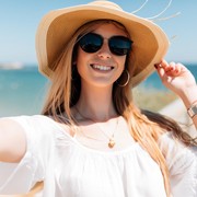 Biar Tetap Glowing, Ini 7 Cara Terbaik Mencegah Wajah Breakout Akibat Perubahan Suhu Panas Ekstrem!