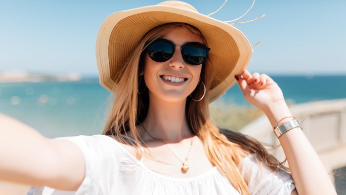 Biar Tetap Glowing, Ini 7 Cara Terbaik Mencegah Wajah Breakout Akibat Perubahan Suhu Panas Ekstrem!