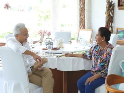 Ganjar Temui Susi Pudjiastuti di Pangandaran, Bahas soal TPN?