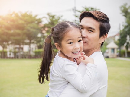 Ketahui 5 Peran Ayah dalam Mengasuh Anak, Simak Pendapat Psikolog