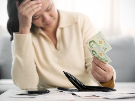 Sering Stres Masalah Uang? Ini Kata-kata Terbaik Menenangkannya Menurut Pakar