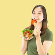 Ingin Glowing dan Awet Muda? Konsumsi 7 Makanan Ini yang Bantu Tingkatkan Kolagen Alami