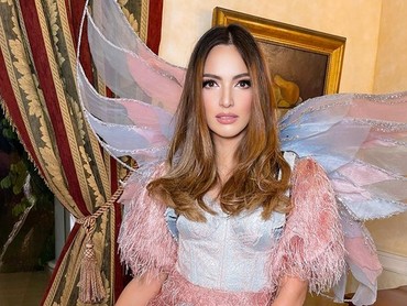 Ternyata Ini Alasan Nia Ramadhani Tinggal di Singapura