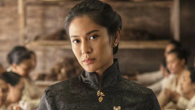 Deretan Inspirasi Model Kebaya Janggan Dari Putri Marino Sampai Dian Sastrowardoyo, Bak Kartini Masa Kini