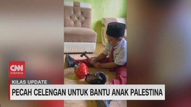 VIDEO: Pecah Celengan Untuk Bantu Anak Palestina