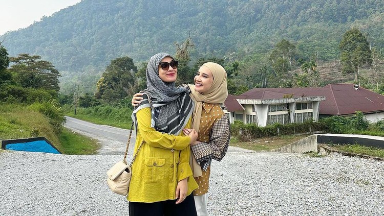 Shireen Sungkar