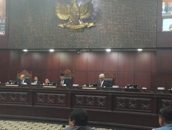 Terbukti Langgar Etik, 6 Hakim MK Disanksi Teguran Lisan