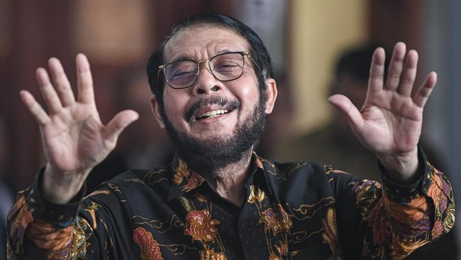 Serangan Balik Anwar Usman, Ungkit Perkara Era Jimly, Mahfud dan Saldi Anwar Usman melancarkan serangan balik usai dirinya diduga terlibat konflik kepentingan dalam putusan perkara terkait syarat capres-cawapres.