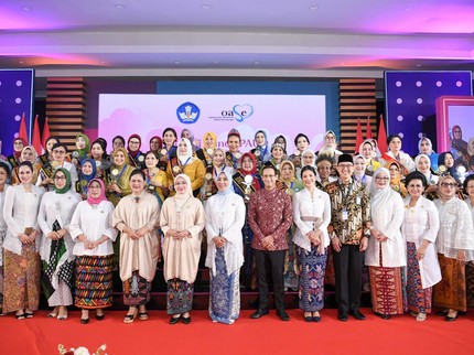 Suka Duka Bunda PAUD Kenalkan Program Hapus Calistung, Berjuang hingga ke Atas Gunung