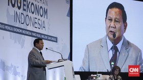 Prabowo Akui Bahas Politik Saat Besuk Luhut di Singapura