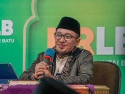 Penjelasan Bupati Tanah Datar Larang Kegiatan Desak Anies di Istana Pagaruyung