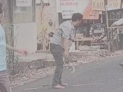 Carok di Bangkalan, Korban yang Berlumuran Darah Diduga Dibacok Dua Orang