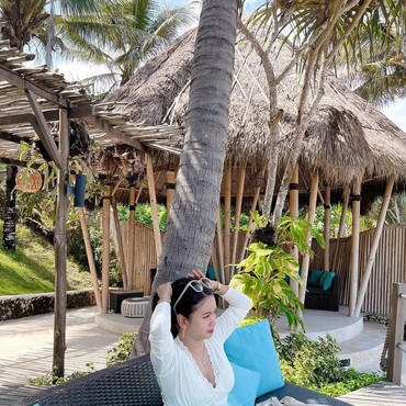 Gelapkan Dana Rp1,3 M, Deretan Potret Gaya Mewah Fuja Fauziah Karyawan Toko Kosmetik