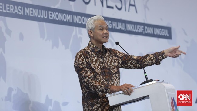 Calon presiden nomor urut 3 Ganjar Pranowo berjanji akan menindak pihak-pihak yang mengambil wilayah pertanian untuk dialihfungsikan menjadi tambang.
