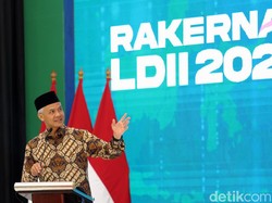 Respons Ganjar soal Bobby Nasution Dukung Prabowo-Gibran