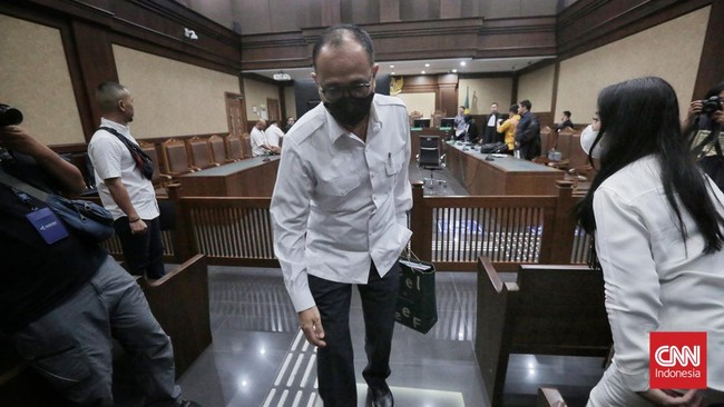 FOTO: Istri dan Anak Perempuan Rafael Alun Jadi Saksi Sidang TPPU