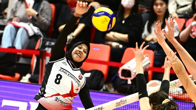 Megawati Hangestri Pertiwi menempel ketat opposite hitter Hi Pass Vanja Bukilic di klasemen top skor Liga Voli Korea usai Red Sparks kalahkan AI Peppers.