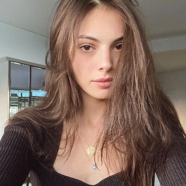 Sosok May Tager Model Israel yang Gantikan Bella Hadid Jadi Ikon Dior