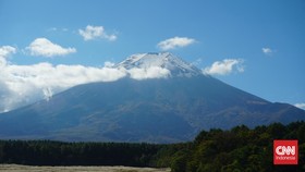 Yang Ditunggu-tunggu, Akhirnya Gunung Fuji Diselimuti Salju