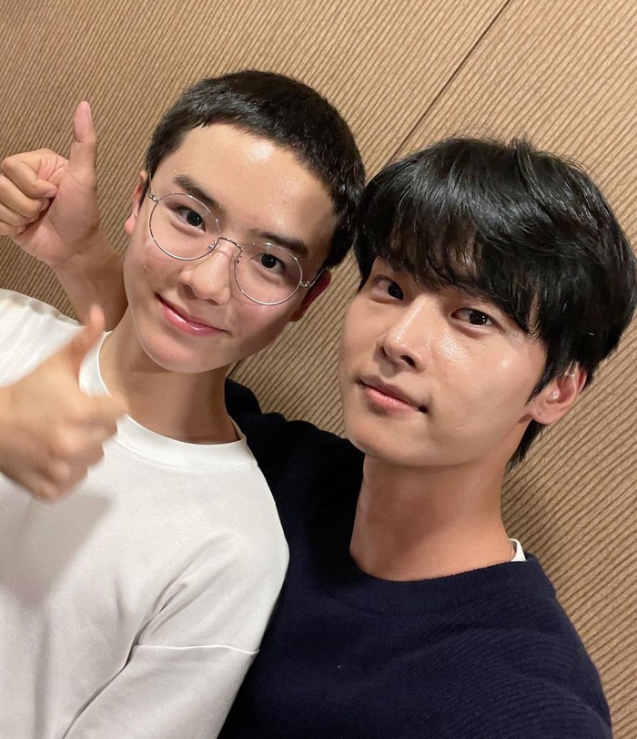But on the other hand, there are also speculations that Jung Ki Ho is actually Kang Woo Hak (Cha Hak Yeon) who has been losing his memory due to a traumatic event which is still a mystery./ Photo: instagram.com/mwj_mom