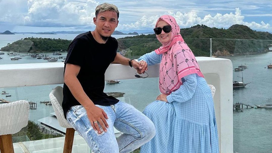 Okie Agustina dan Gunawan Dwi Cahyo