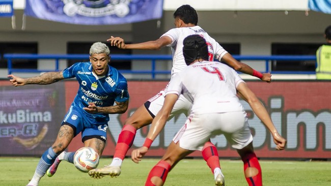 Pertempuran Sengit di Piala Presiden: Jadwal Big Match Persib vs PSM Terungkap