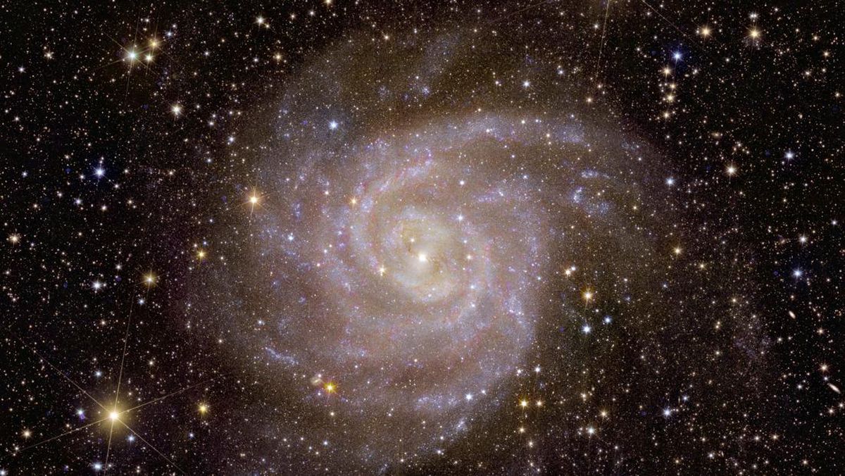 Eksperimen Big Bang Ungkap Alam Semesta Awalnya Berbentuk 'Sup'