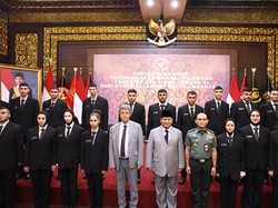 Prabowo Terima 22 Mahasiswa Palestina, Beri Beasiswa Kuliah di Unhan