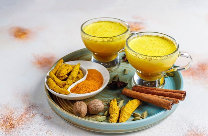 Ilustrasi jamu/Foto: freepik.com/azerbajian_stock