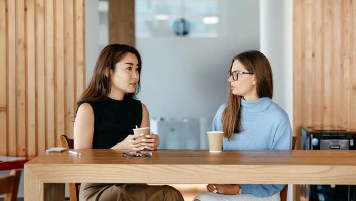 img-title Jangan Terjebak! Ini Cara Menghadapi Rekan Kerja yang Manipulatif