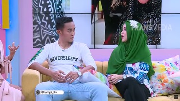 img-title Suami Diduga Selingkuh, Video Lawas Okie Agustina 'Ancam' Ceraikan Gunawan Viral