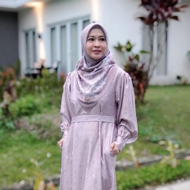 Terpopuler: Okie Agustina Gugat Cerai hingga Ibu Virgoun Pacari Berondong