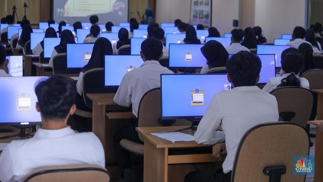 Jelang Penutupan Pendaftaran, Peserta Tes Sekolah Kedinasan Membeludak