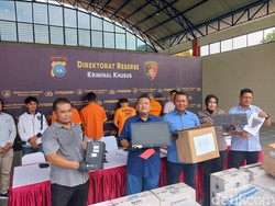 Aksi 4 Karyawan Bank di Batam Bobol Rekening Nasabah, Setahun Dapat Rp 25,6 M