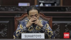 Ketua MK Suhartoyo Menangis Saat Pidato Soal Kepercayaan Publik