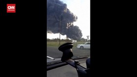 VIDEO: Penampakan Kebakaran Pabrik Kimia di Houston AS