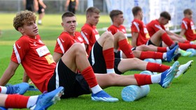 Kapten Polandia U-17 Sempat Kesulitan Napas di Indonesia