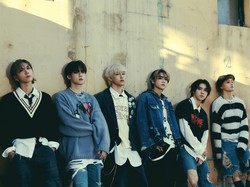 Video K-Talk: Frequency Game Bareng WayV!