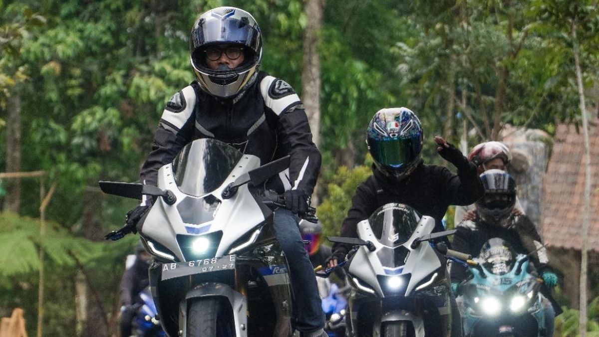 Yamaha Y2, Motor Sport Fairing Baru Saingan KTM RC 200