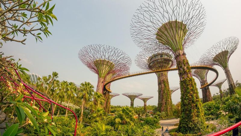 Asia adalah benua yang kaya akan budaya dan keindahan alam