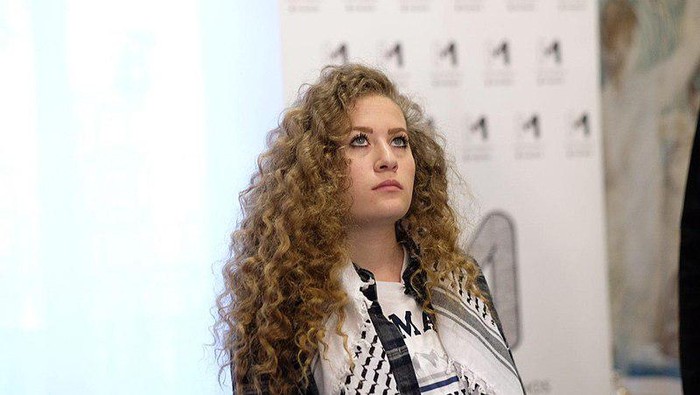 Profil Ahed Tamimi, Aktivis Muda Pemberani Asal Palestina yang Ditangkap Israel