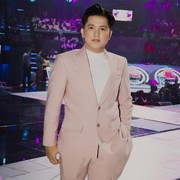 Kurang Terkenal di Negeri Sendiri, 7 Artis Warga Negara Asing Ini Kariernya Bersinar di Indonesia!