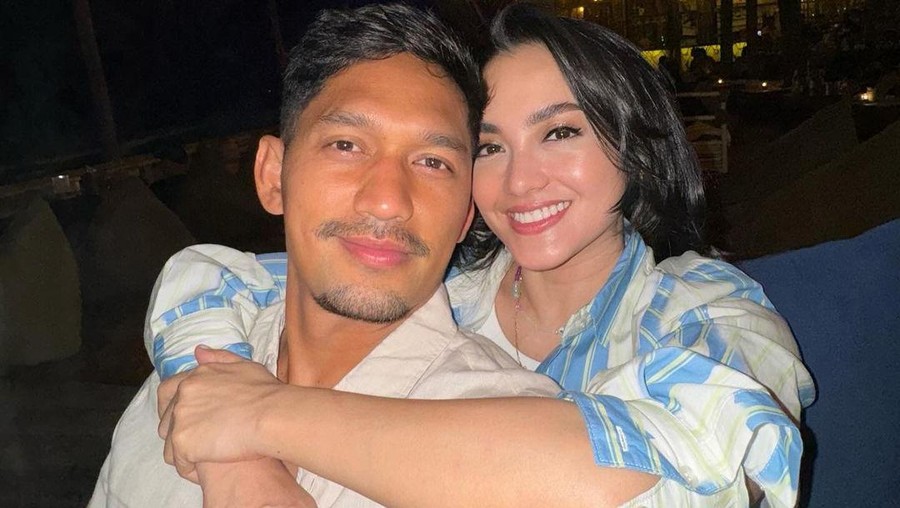 Ibnu Jamil dan Ririn Ekawati Ibnu Jamil dan Ririn Ekawati